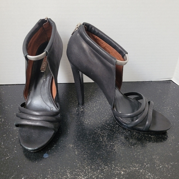 BCBGMaxAzria Shoes - BCBGMaxazria Black Heels